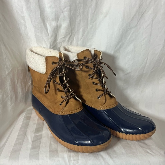 Women's Two-Tone Lace-Up Boots - Picture 1 of 14